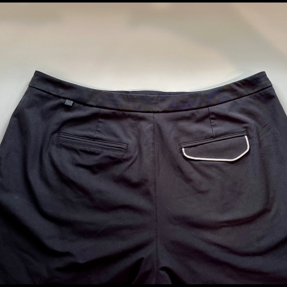 LULULEMON “Long Story” Black Shorts size 12 pleat front 4 pockets EUC 100% Poly - Picture 3 of 7